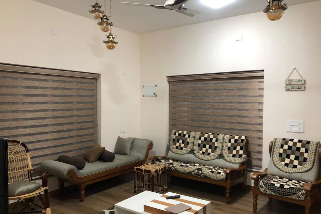 Beautiful Village House With All Facilities. アーラップーザ県 エクステリア 写真